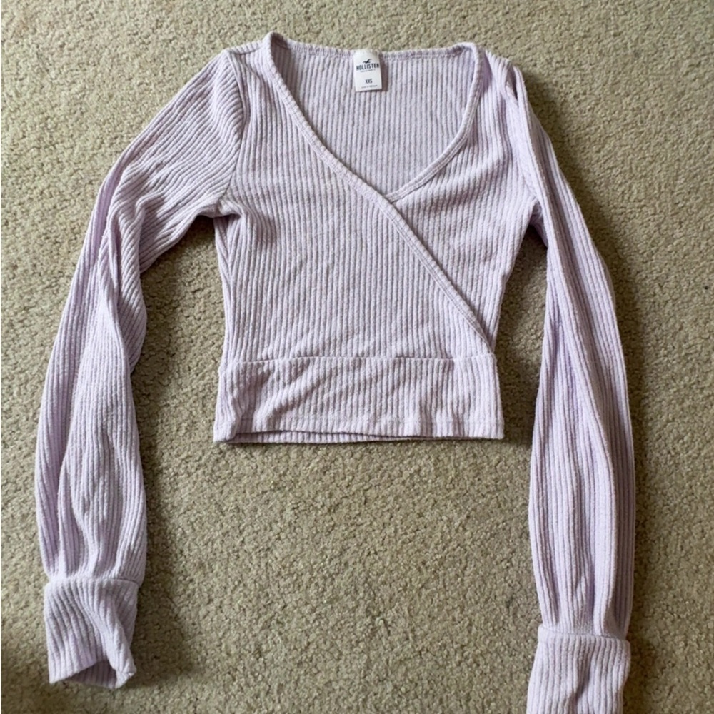 Hollister Soft purple Ribbed V-Neck Blouse